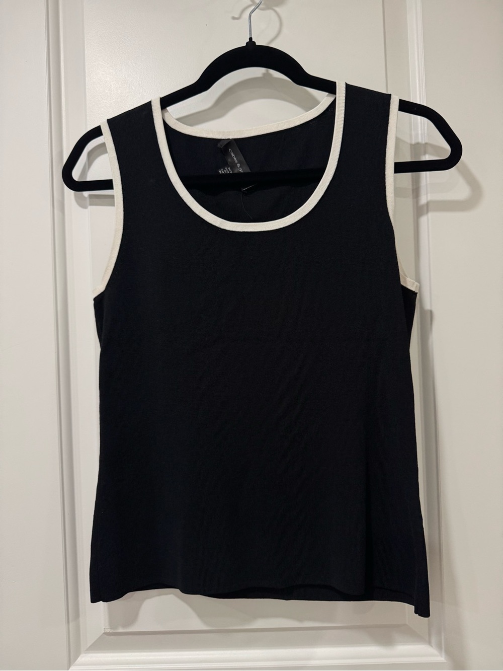 cable and gauge white trim contrast tank